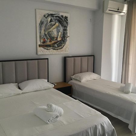 Irini Boutique Rooms!!! Himare Exterior foto